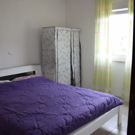 Ana Apartment *